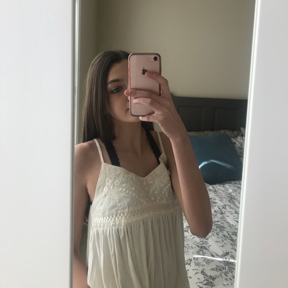 American Eagle Cream Tank Top